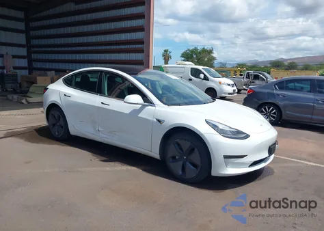 2019 Tesla Model 3 Long Range/Mid Range/Standard Range/Standard Range Plus z USA, uszkodzony, nr VIN 5YJ3E1EA0KF299936
